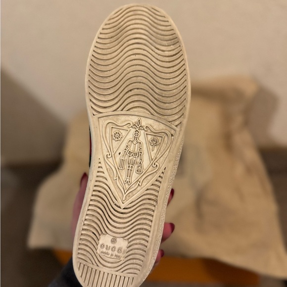 Gucci ace sneakers size 7 - Picture 3 of 6